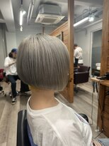 シャッター(Shutter)&nbsp;刈り上げインナーボブ