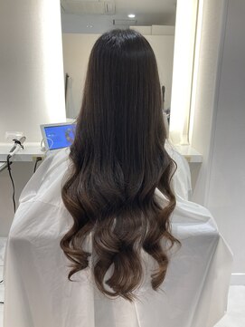 ラウレア(LAULEA) コテ巻き風パーマ/デジタルパーマ/韓国風パーマヨシンモリパーマ