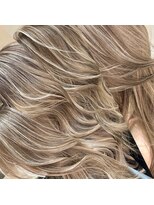 ブレンド 渋谷(BLend)&nbsp;ハイライトカラーホワイトグレージュミニウルフチェリーブラウン