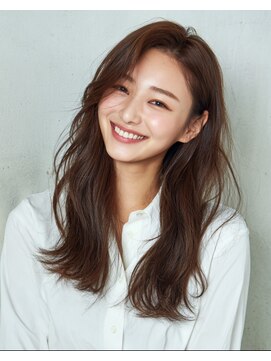 ルシードスタイル アウラ 松戸市五香(LUCIDO STYLE Aura) ナチュラルブラウンバタフライカットでゆるふわエレガントロング