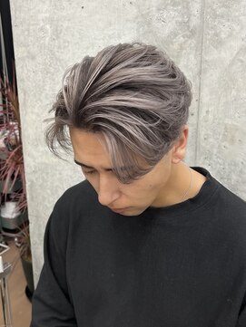 ヌエン 渋谷(NU/EN) メンズホワイトシルバーバレイヤージュ