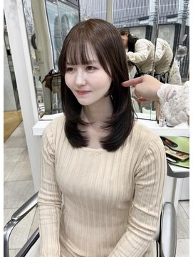 オブヘアージユウガオカ(Of HAIR Jiyugaoka) 【ミディアムレイヤー】