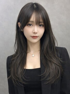 ロイ(Roi) オフィスカジュアル/ダークグレー/ロングレイヤー/横顔レイヤー