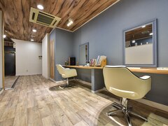 SALON LIME