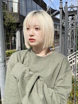 ルル 表参道(lulu.) ボブ 切りっぱなしボブ ボブウルフ ミルクティーベージュ【Riku