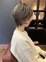 ウニレ バイ センス(unire by sense)&nbsp;【白髪ぼかし】大人の上品ショートウルフ×白髪ぼかしハイライト