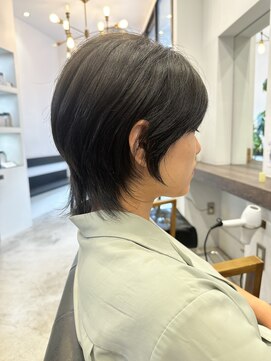 リアン バイ トルシュ ヘアワークス(Riant by TORChe hair works) ウルフミディ/ミディアムボブ/ブルーブラック