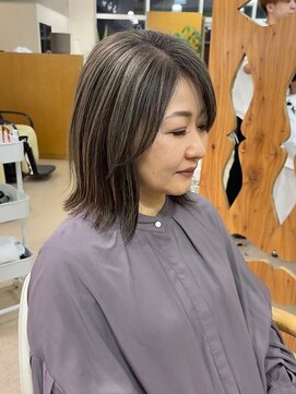 サンタフェ 岡崎店(Santa'Fe) 白髪ぼかしハイライト