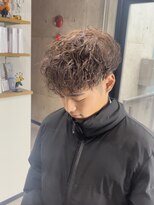 イーラ(era)&nbsp;スペインカール　刈り上げ眉カットツイストスパイラルパーマ