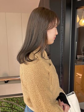 ウェイビーズ(WAVY'S) ワンカラーのolive beige。