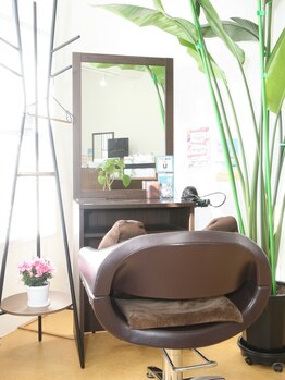 ホットリップ(HOTLIP)の写真/通いやすさに定評◎ビジネスからカジュアルまで、様々なシーンに合わせたカットをご提供！