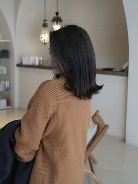 エリス キョウバシ(Eliss) 外はねミディアム×オリーブグレージュ