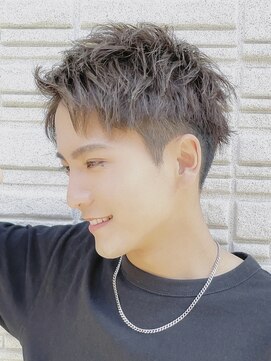 ハレ ヘアサロン(Hale hair salon) Haleビジネススパーキーショートブルーブラックフェードバーバー