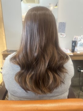 ザ ライト バイ アストレア(The Light by Astraea) elegant hair