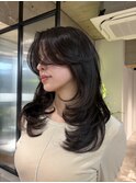 顔まわりで魅せる海外風レイヤーカット
