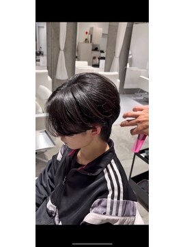 ミリ(milli Produce by ITAKURA) 毛流れセンターパート