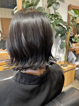 ヘアードレスビュー(hair dress V.I.E.W) 外はねボブ