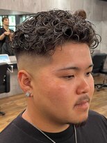 エリマ 横浜西口(elima)&nbsp;スパイラルパーマのスキンフェードショート◎