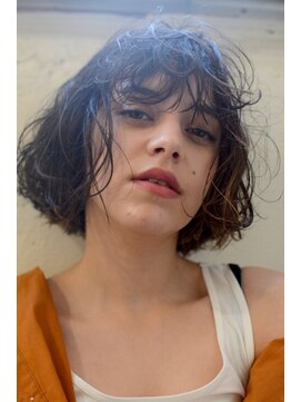 ネルバイグリーン(Nelle by green) half wet wave bob