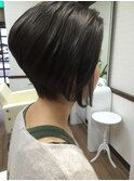 ショートボブ