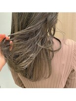 ユーフォリア 青山(Euphoria)&nbsp;ブリーチ無しで創る抜け感べージュカラー