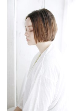 トレス プラス エヌ(TRESS+n) 20代30代40代 外国人風THROWボブ【堅田】