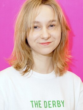 ダービー(THE DERBY) 【THE DERBY】WHITEWOLFY #イヤリングカラー#くびれ#前髪