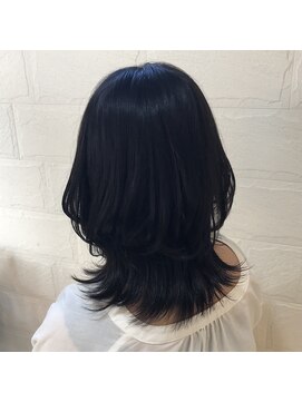 イーチエフ(each f.) 【山田紗羅】似合わせウルフ