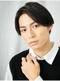 前髪長めの正統派タイトストレートなビズスタイルb仙台