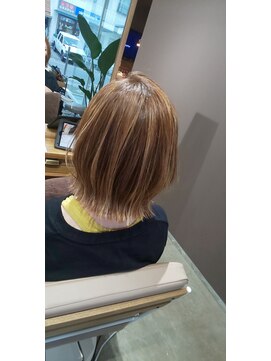 ブローチェ マカナ(BROCHE makana) たっぷりハイライト