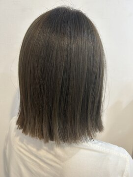 アリー 王子公園店(ARY) 大人カッコいい20代30代40代「ウル艶外はねボブ」