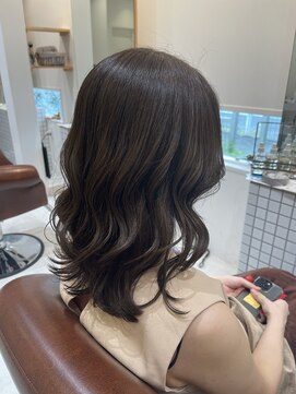 ファスナーグランデ(fustener grande) マットブラウン×ゆるふわ巻き