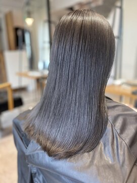 セルカ 高田馬場(CERCA) アイスグレージュ．
