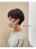 丸みあるかわいいショートヘア