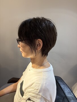 リットバイディア 茅ヶ崎(Lit by diar) くびれショート前髪あり クール レイヤー 30代40代50代