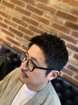 ミリオンバックス 神田店(Million Bucks) カジュアルショート<理容室>[メンズ/眉毛/バーバー/神田/秋葉原]