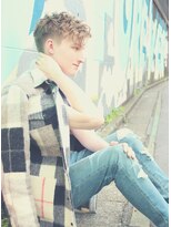 ジジバイワースホワイル(jiji by WORTH WHILE)&nbsp;刈り上げセンターパートサーフカールフェザーパーママレットヘア