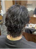 大分メンズカットセンターパートウルフサーフカール波巻きパーマ