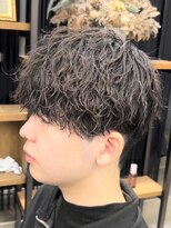 オーバル ジングウマエ(OVARL jingumae)&nbsp;縦落ちツイストスパイラル