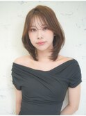 大人ナチュラルなミディアムレイヤー