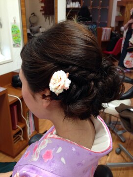 美容室 バンブー(BAMBOO) ツイストダウンシニヨン