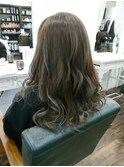 N.カーキアッシュ
