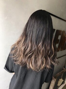 ジーナ(XENA) ハイライトグラデーション