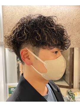 ネクサスアンドコー 錦糸町店(NEXUS&Co.) ハイライト×スパイラルパーマ