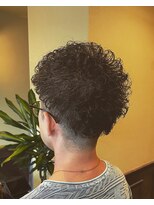 トウキョウバーバーヴァッシュ 神保町店(Tokyo Barber VASH) ツーブロックハードパーマ