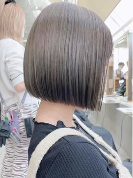 リール 銀座(R'EEL) 切りっぱなしミニボブと地毛風ストレート