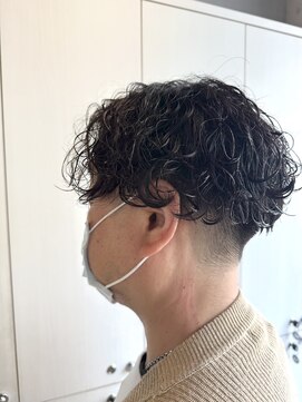 ハロ 蕨(HALO) ☆パートスタイル×波巻きパーマ☆【阿部佑香】