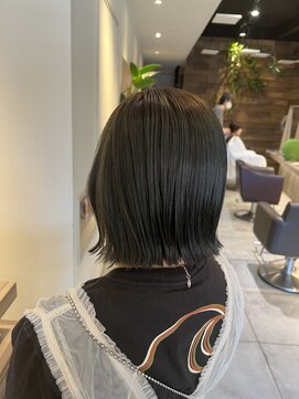 ヘアースタジオ エフ(Hair studio f) オリーブカラー×切りっぱなしボブ