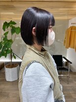 サーリー(SURLY)&nbsp;丸みボブぱつっカットワイドバングラベンダーグレージュ