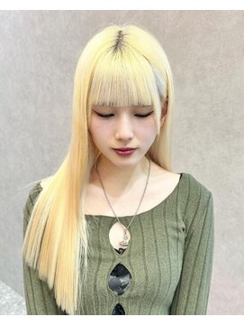 ロンド レア 天神大名店(Lond Le’a) レイヤーカット/デザインカラー/ウェットヘア/オリーブベージュ